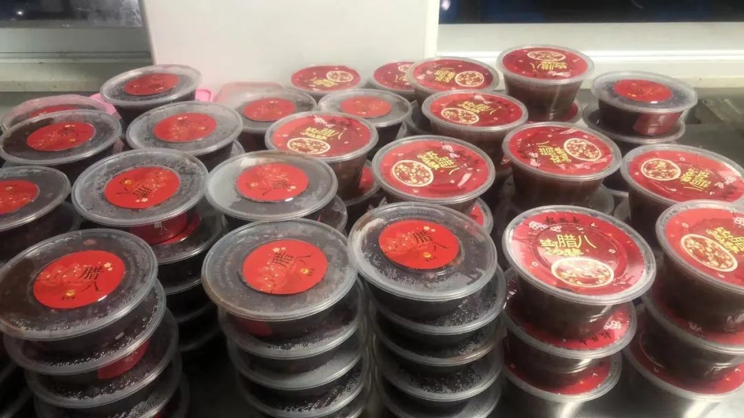 寒冬添暖 萬事“粥”全！協昌環保為員工送上愛心臘八粥